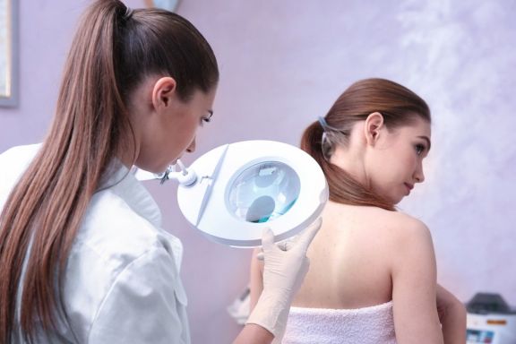 Técnico Experto en Dermatología y Cosmética